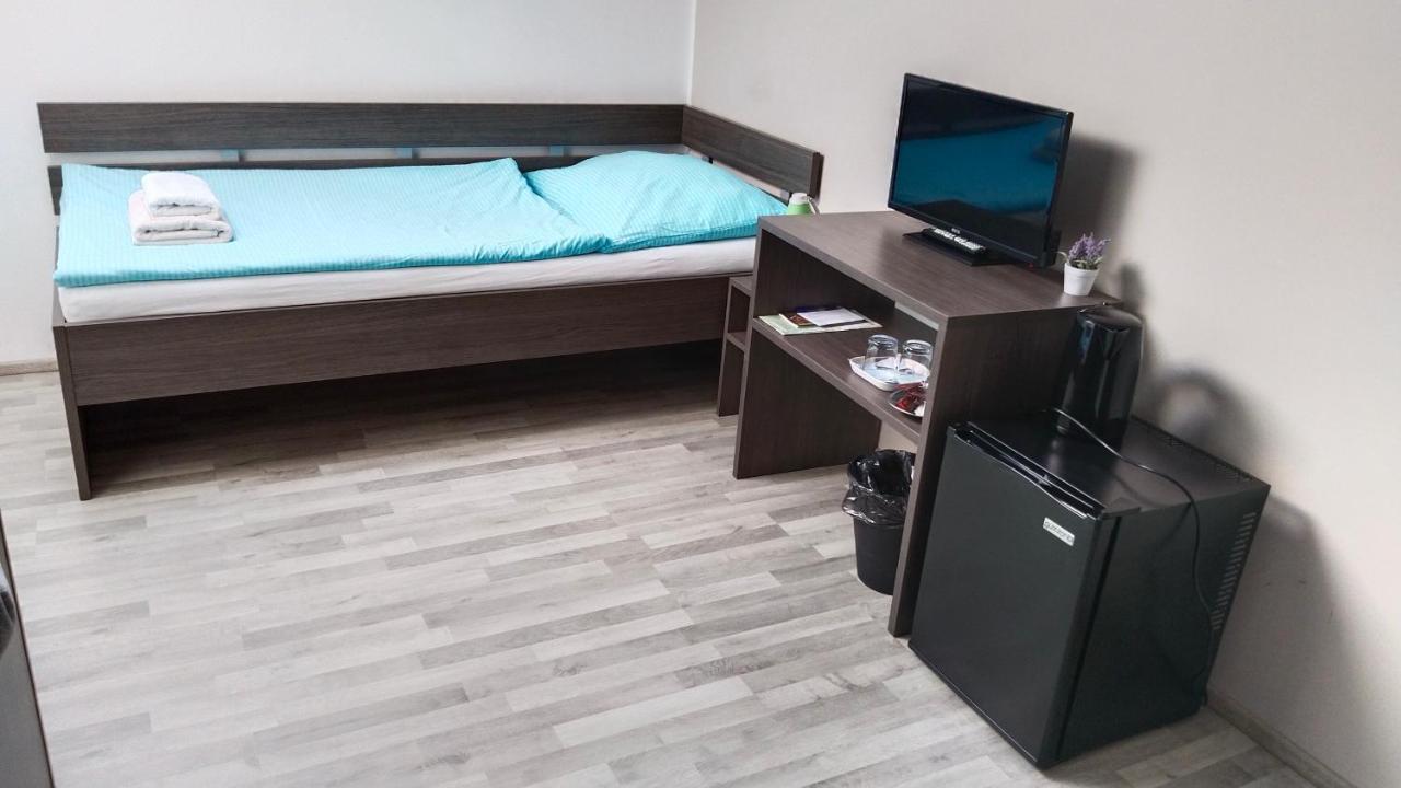 Penzion U Brázdů Ivancice Exterior foto